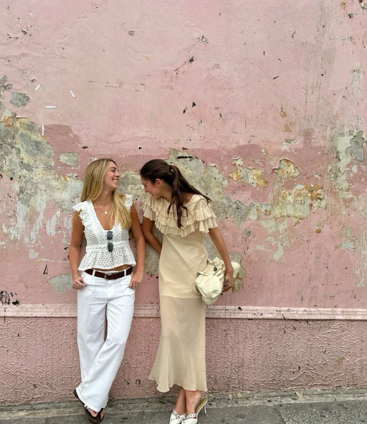 olivia wrote this for us independent girlies #oliviadean #theartofloving #travel #fyp #trending 