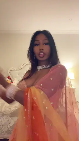 wait for the transition!! @rahtitouillee #fyp #desi #trend #viral #browntiktok 