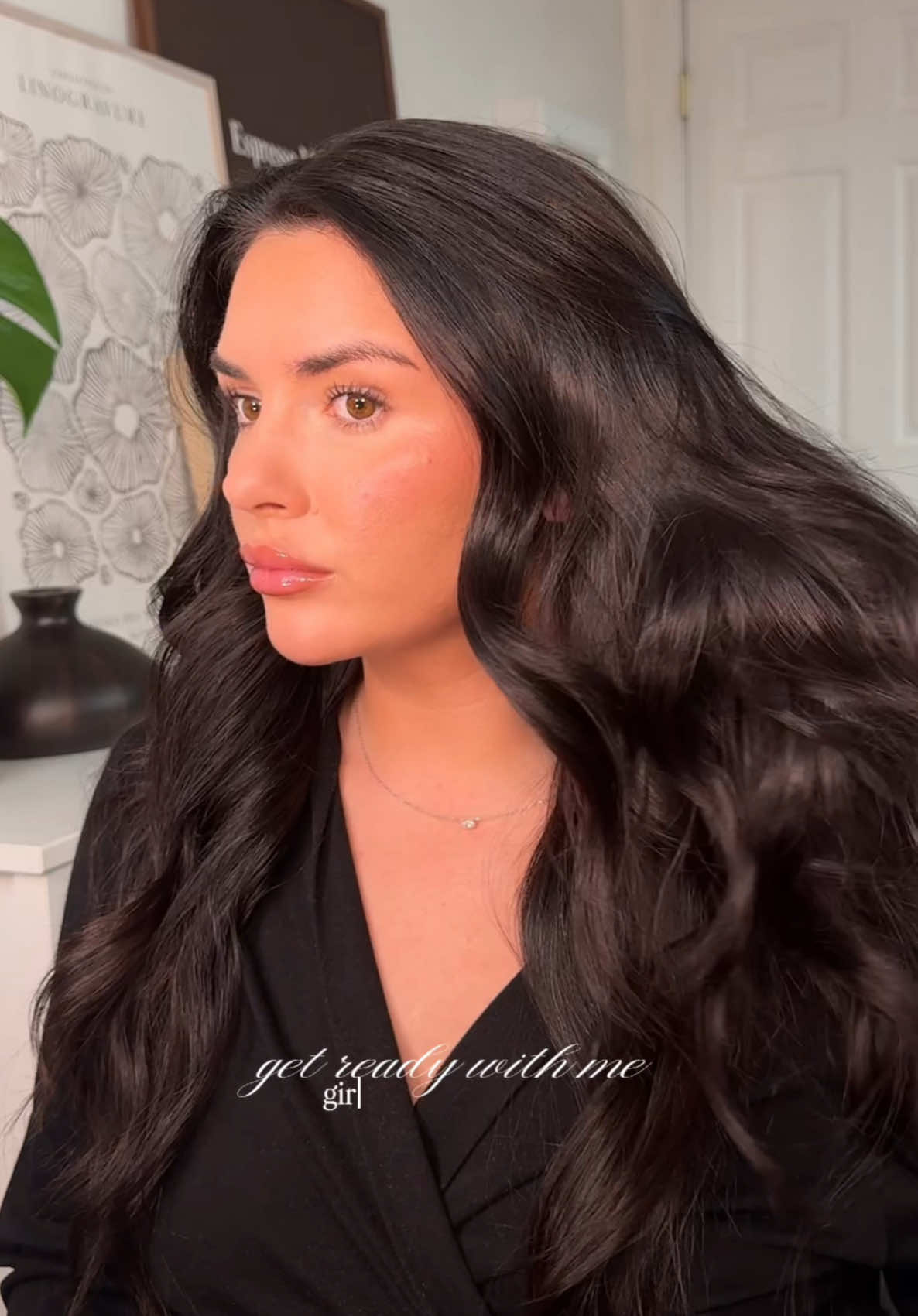 grwm for a girls night in Hoboken 🍸🍣🍱🍵 #curlinghairtutorial #makeup #naturalmakeup #redblush #volumecurls 