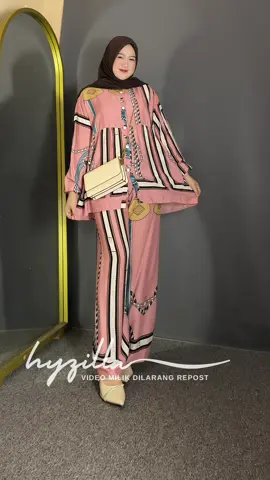 jd pd pake onseett inii krn selain nyamann jg sopannn nutup bagian belakang🥰💖 #onesetkekinian #ootdhijab 