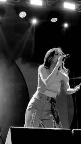 dalem bangett💔 #mahalini #matimatianmahalini #galau  #fyp #musicindo 