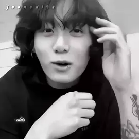 I really like this man with long hair. 🌙🌷I don't know why he doesn't let it grow.🩵🎀 Ise to ishq hy hi mgr iske balo se bhi h👀🌼 btw see you soon guys 🙂💗 . . . . . . . . . . . . . . . . . . . . . . . . . . . .#fyptiktok #fyp #dontunderreviewmyvideo #fypviraltiktok🖤シ゚☆♡ #fypviralシ  .@♛ T A E F A ♛ @𝐥 