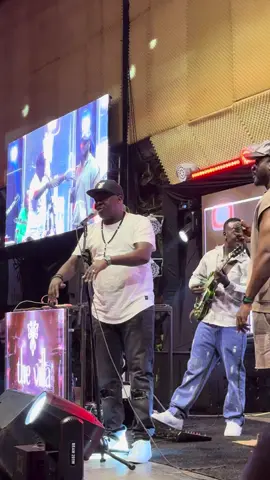 Big Size @Bebe Cool and @Patrick Salvado joined us on stage last night and left no body seated!  Salvado has a show this Saturday at Kindgom Kampala, secure a ticket and go support him.                                                   .. #fyp #tiktokkampalauganda🇺🇬🇺🇬🇺🇬 #abeekaband #tiktokkenya🇰🇪 