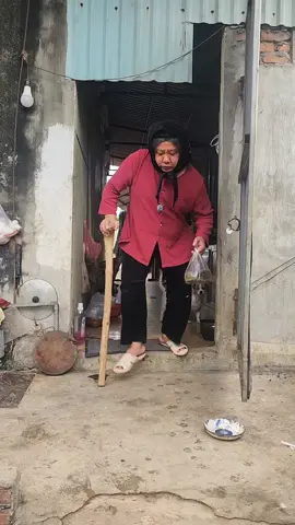 mẹ chồng mời ăn cũng như không 