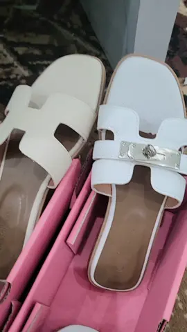 Bungkus dong#sandalcewek #sandalantislip #ComproDoPequeno #sandalpremium 