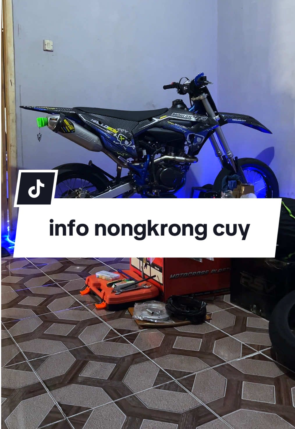 🤩 #supermoto #fyp #crf450lite #decal #_halloboy 