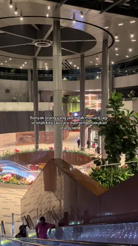 ternyata, selain fisik ada hal lain yang bisa buat kita tertarik sama seseorang, yaitu cara dia berpikir dan bagaimana dia memperlakukan orang lain. #fyp #life 