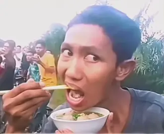 makan lagi #kameradepan #fyp  #humortiktok #skin #aduhkameradepan 