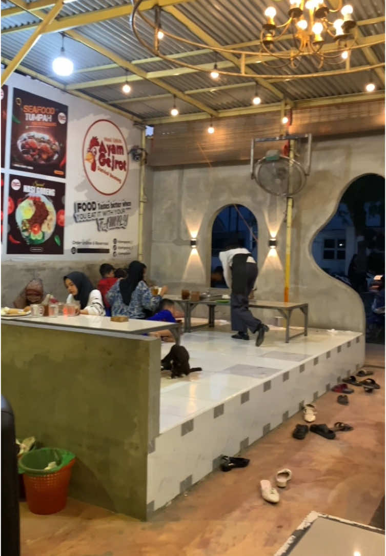 Yokkkk meraafattt sobatt gejrott😋 #fyp #ayamgejrot #kulinertanjungbalai #kulinerasahan 