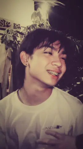 grabe ang pogi niya lalo with braces #jeoong #ongfam #fyp (for fun only. it is made by AI. :) 