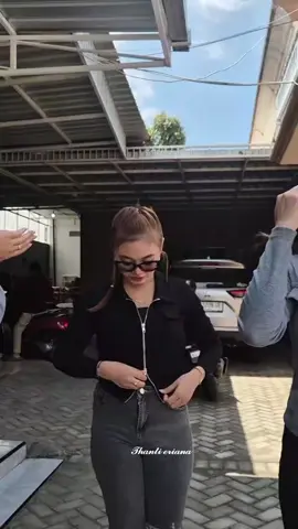 Duh emang asik punya pacar tetangga 🤭 #Djtanti #Revawijaya #Imeliaag 