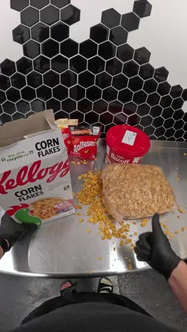 It really do be like that sometimes. Not always plain sailing.. but we got there in the end. Bit of a contrast from the polished edit where I cut all the fumbles out🤷🏼‍♂️  #foodasmr #EasyRecipe #baking #FoodLover  