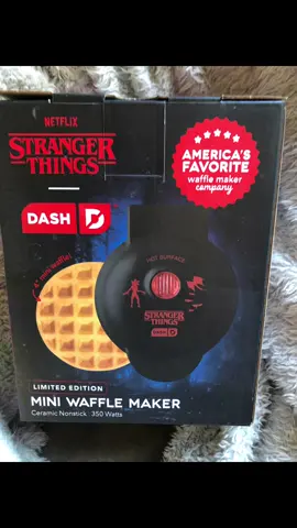 My stranger rings waffle maker  🧇 thank you @influenster #influncer #wafflemaker #waffles #strangerthings 
