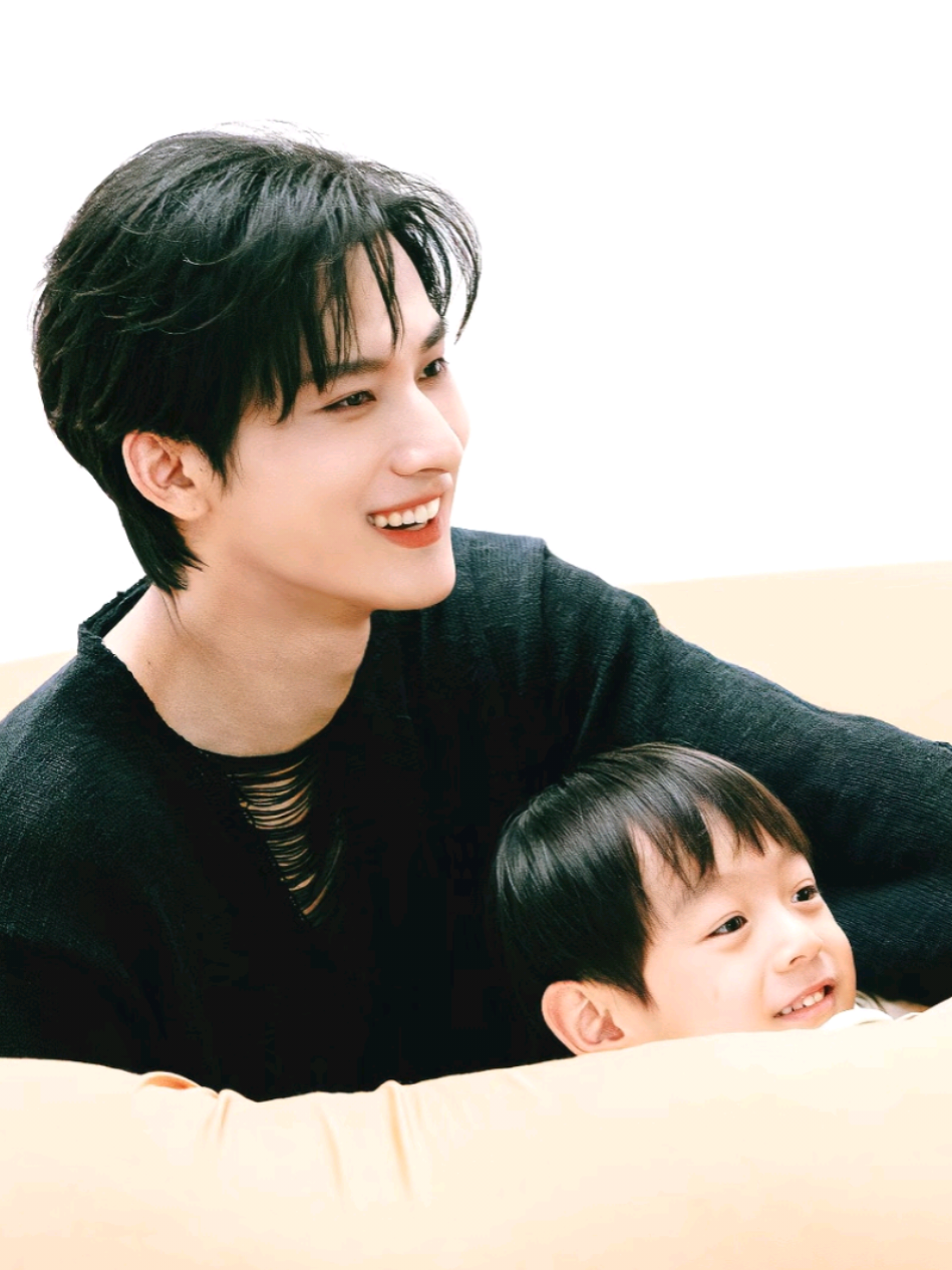 sulit sekali harus berpisah dengan keluarga kecil ini💔🤧🐺🧑🐰 . . #desiretheseries #abodesire #jiangli #oceanjiang #seekyli 