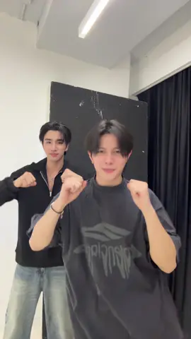 พา main dance มาเต้น