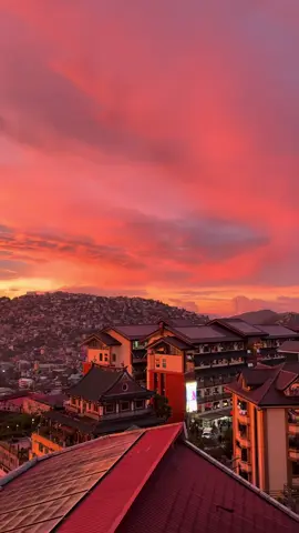 You never failed to amaze me. #sunset #ub #pink #blue #ginintuangtanawin 