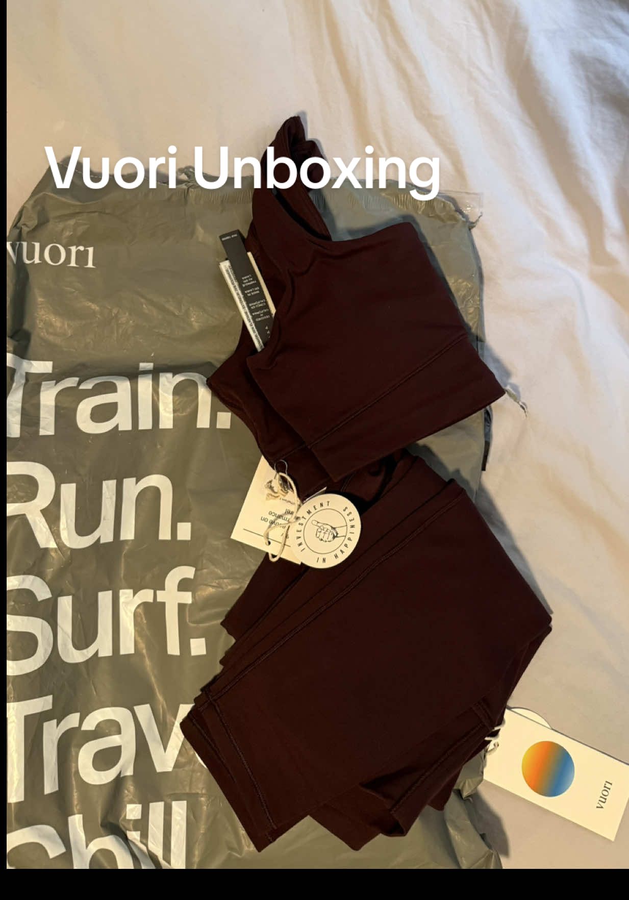 Got my wisdom teeth out so I’ve done some treating myself from home on my couch! Excited to try this new material from @Vuori Clothing in the color raisin! #vuori #vuoriclothing #matchingset #pilates #athleisure 
