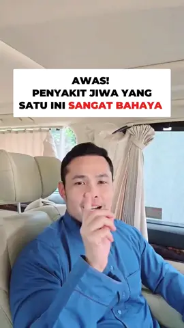 Bahaya Orang Mitomania — Pembohong yang Percaya Kebohongannya Sendiri”  Ada jenis kebohongan yang lebih berbahaya dari sekadar berbohong pada orang lain — yaitu mitomania: ketika seseorang berbohong begitu sering, sampai akhirnya ia sendiri percaya pada kebohongannya.  Awalnya mungkin hanya ingin terlihat hebat, ingin dikagumi, atau ingin menutupi kekurangan. Tapi kebohongan kecil yang dibiarkan tumbuh, akan menjelma menjadi cerita palsu yang menelan dirinya sendiri. Ia mulai hidup dalam dunia khayalan — dunia yang ia ciptakan untuk menutupi rasa takutnya akan kenyataan.  Mitomania ini bukan sekadar gangguan psikis, tapi penyakit hati. Karena di balik kebiasaan berbohong, ada kesombongan yang halus: tidak rela terlihat lemah, tidak mau dianggap gagal, dan tidak siap menghadapi kebenaran.  Dan begitulah bahayanya mitomania. Ia bukan hanya menipu orang lain, tapi menipu dirinya sendiri. Menutup jalan taubat, karena bagaimana bisa bertobat kalau dirinya pun tak sadar sedang berdosa? 