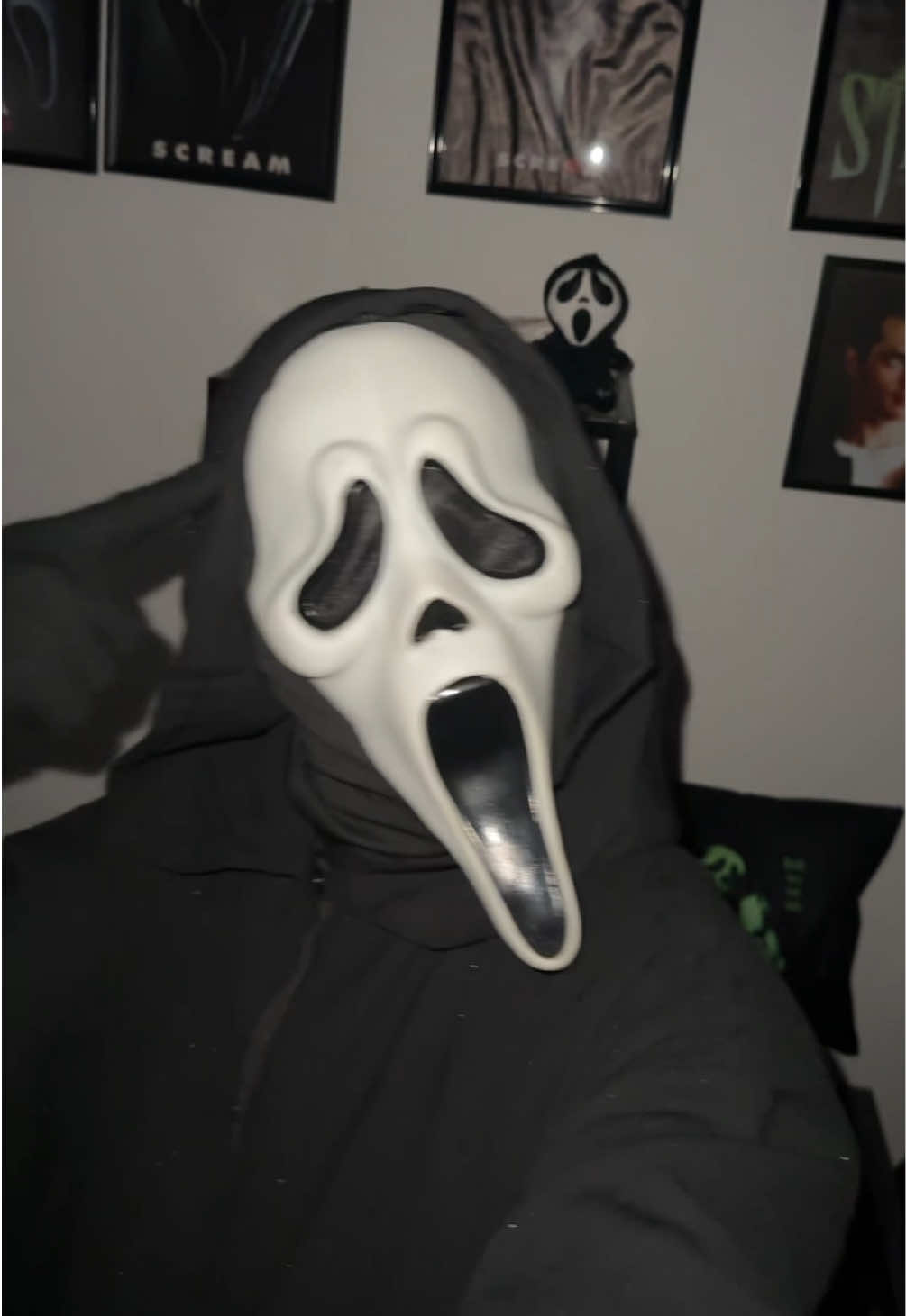 RED 😈 @Ghostface  • • • #scream #ghostface #ghostfacecosplay #scream7 #screammovie 