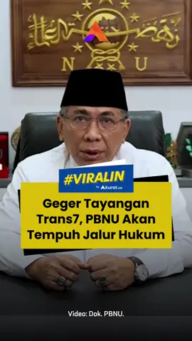 Lebih lanjut, Gus Yahya menilai bahwa materi tayangan tersebut bukan hanya menyalahi etika jurnalistik, melainkan juga berpotensi menimbulkan keresahan di tengah masyarakat. Oleh karena itu, PBNU menuntut agar Trans7 dan Trans Corporation segera mengambil langkah nyata memperbaiki kerusakan sosial yang ditimbulkan. Gus Yahya mengatakan, penyelesaian masalah itu perlu dilakukan secara bertanggung jawab agar tidak menimbulkan dampak lebih luas terhadap keharmonisan masyarakat. 🎥: Dok. PBNU. #viral #pbnu #trans7 #pesantren #akuratco