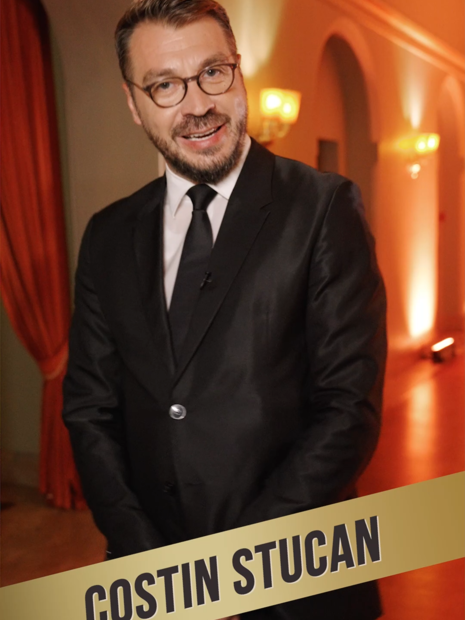 Cum l-ar descrie prietenii lui Răzvan în trei cuvinte? Aflăm acum 🔥 #LaBineSiLaRoast #PROTV #VOYO #Showbiz