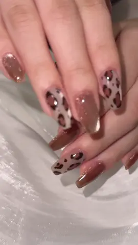 マグネット×レオパ🐆 #名古屋ネイルサロン #名古屋ネイル #マグネットネイル #レオパードネイル #秋ネイル 