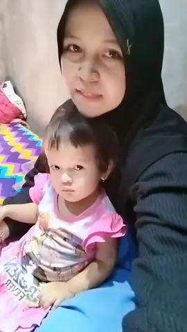 Cantik itu dari 3hal 1. sananya 2. dananya 3. letak kamerany  hahaha