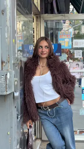 Romanticizing autumn 🍂 🧸 #autumn #furcoat #nyc #OOTD 