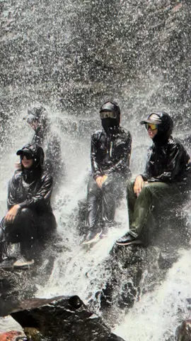 Rawrrr 🖤  air terjun bukit perangin changlun kedah #waterfall #Hiking #black #enjoy #CapCut 