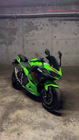 Əziz Ninja 400 həvəskarları Qarşılayın Kawasaki Ninja 400 modeli sizlər üçün təqdim edirik😍 #satilir #kawasaki #moto #kesfetteyiz #azerbaijan 