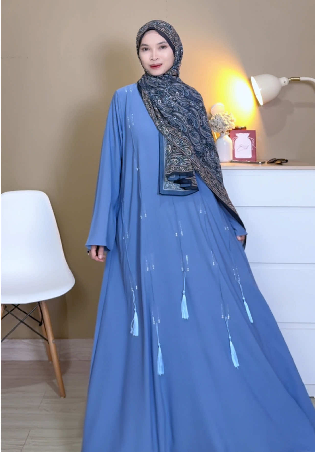 Masyaallah cantik pake bgt 😭😭😍bahannya halus lembut dan adem pol🥹🫰🏻🤍 #abaya #dressabaya #dressraya #gamisterbaru 