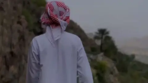 لارفـقـۿ ولا صـاحـب 😉🙅🏻‍♂️. . #امجد_ابن_عياش #مصمم_الشايب🥷🏼 #تصميم_فيديوهات🎶🎤🎬 #كسبلور_explor #رهط_تل_اسبع_اشقيب_عرعره_حوره_بير_هداج❤️فلسطين🇵🇸_مصر🇪🇬_الاردن_تونس 