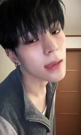 𝓢𝓾𝓰𝓪𝓻 𝓞𝓷 𝓜𝔂 𝓣𝓸𝓷𝓰𝓾𝓮🫦 #WHIB #휘브 #SugarOnMyTongue  #KIMJUNMIN #김준민 