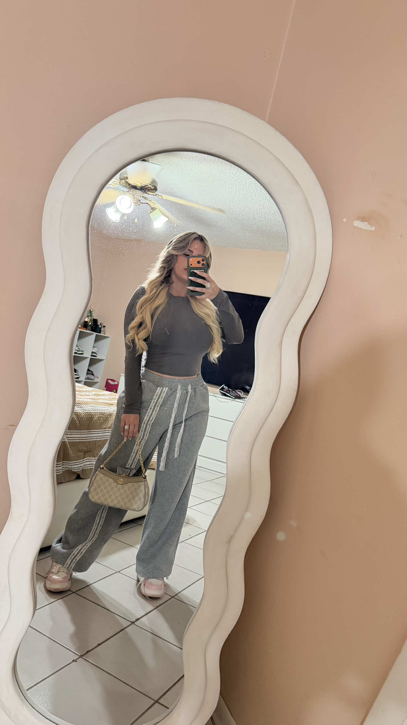 Respuesta a @laritzaroman_oficial @AbeExpress 