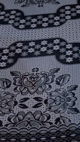 مش هي دي اللي بتخليكم تشيلوا من خدوها