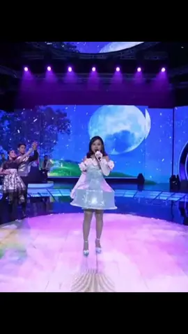 Penampilan April malam ini spektakuler membuat juri memberikan 3 SO#fyp 