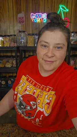 Refill some candy with me! reminder I have to do a turn around so no live tonight! sorry! #trending #fyp #candy #candysalad #fyf 