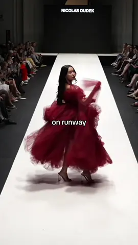 Rate my walk!!🫶🏼 #walk #fashion #Runway #CapCut 