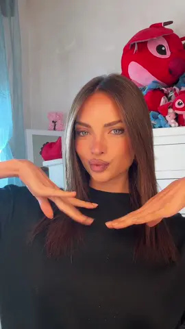 Mancava solo il mascara @BELLAOGGI BOMB! XXL INSTANT LENGTH per completare tutto ✨.  Lo metto e le ciglia diventano più lunghe, super nere e super definite. Dura tutto il giorno. È il mio nuovo alleato!  #adv