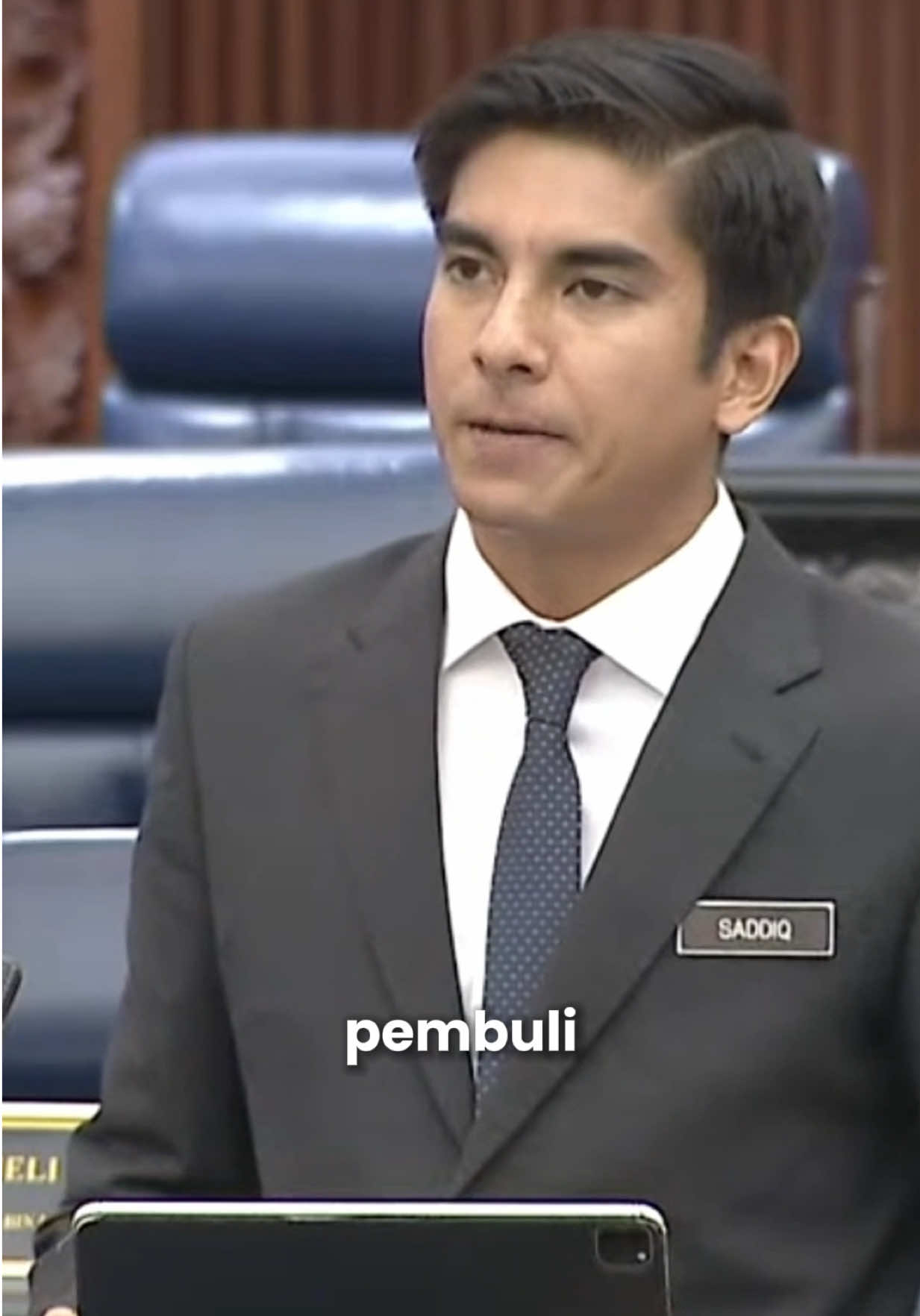 Krisis keselamatan di Sekolah = Hilang kepercayaan ke atas Sistem persekolahan kita. Kalau tak diurus dengan baik, hancur lah masa depan negara. Enough is enough. Tindakan yang drastik diperlukan. 3 cadangan dari saya.