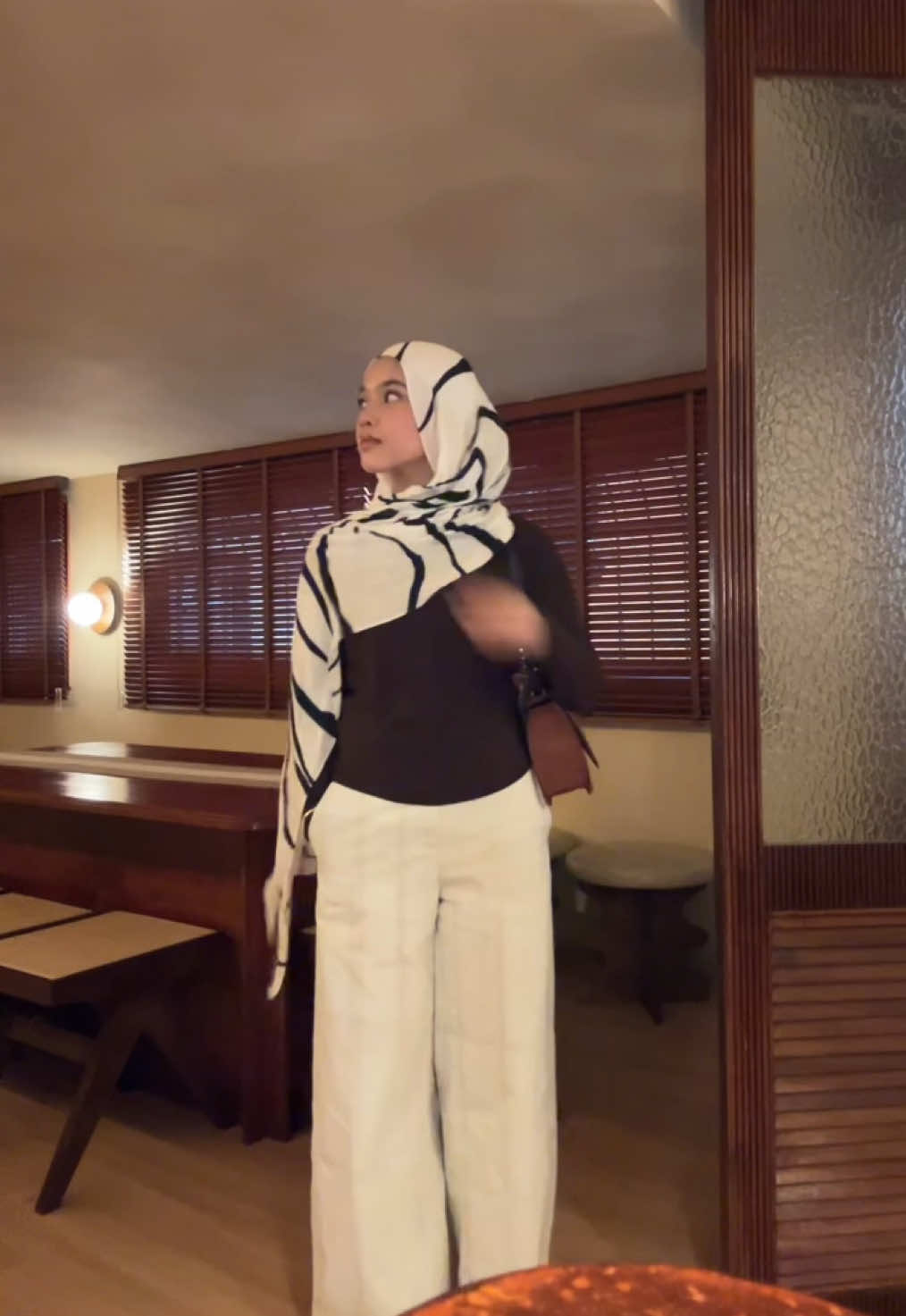 that lady lady shes the man #OOTD #hijabi #hijabioutfit #fitcheck #modestoutfit 