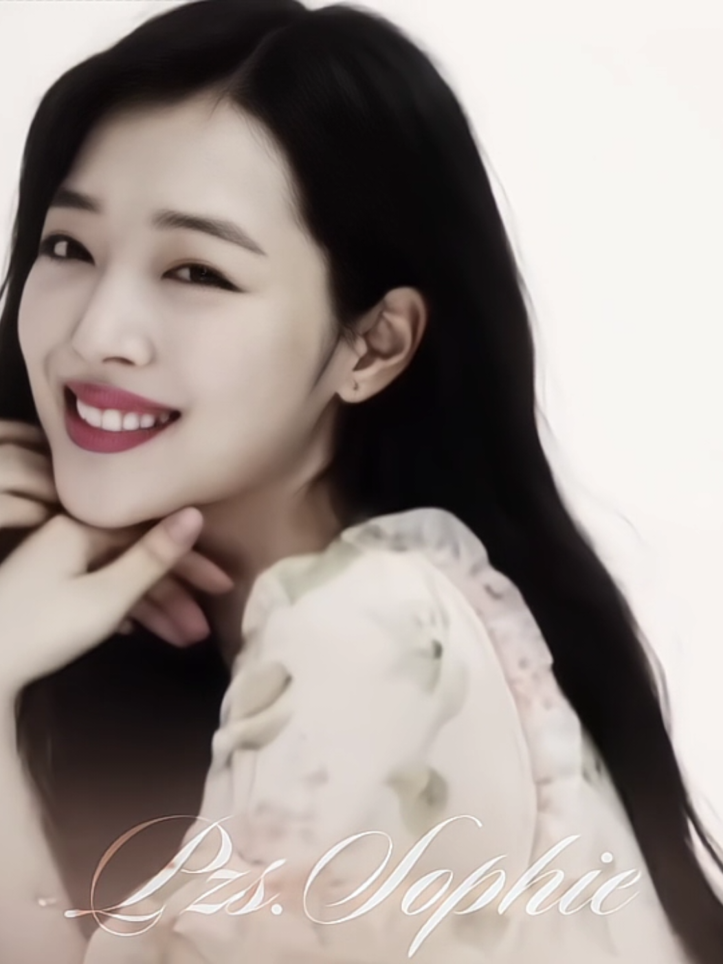 ♡ ·˚ #SULLI :: Hoje fazem 6 anos, ou seja, 2.192 dias que a Sulli nos deixou, porém a saudade e o carinho por ela continuam vivos. Ela era única, linda por dentro e por fora, e tinha uma coragem que inspirava. Sulli, sua luz continua brilhando, mesmo que o mundo tenha sido injusto com você. Nunca será esquecida, nos te amamos, estrela do k-pop ! 🖤  tags : #fyyyyyyyyyyyyyyyy #fypツ #mulherdepreso🔓🕊👫💍 #foryoupage 