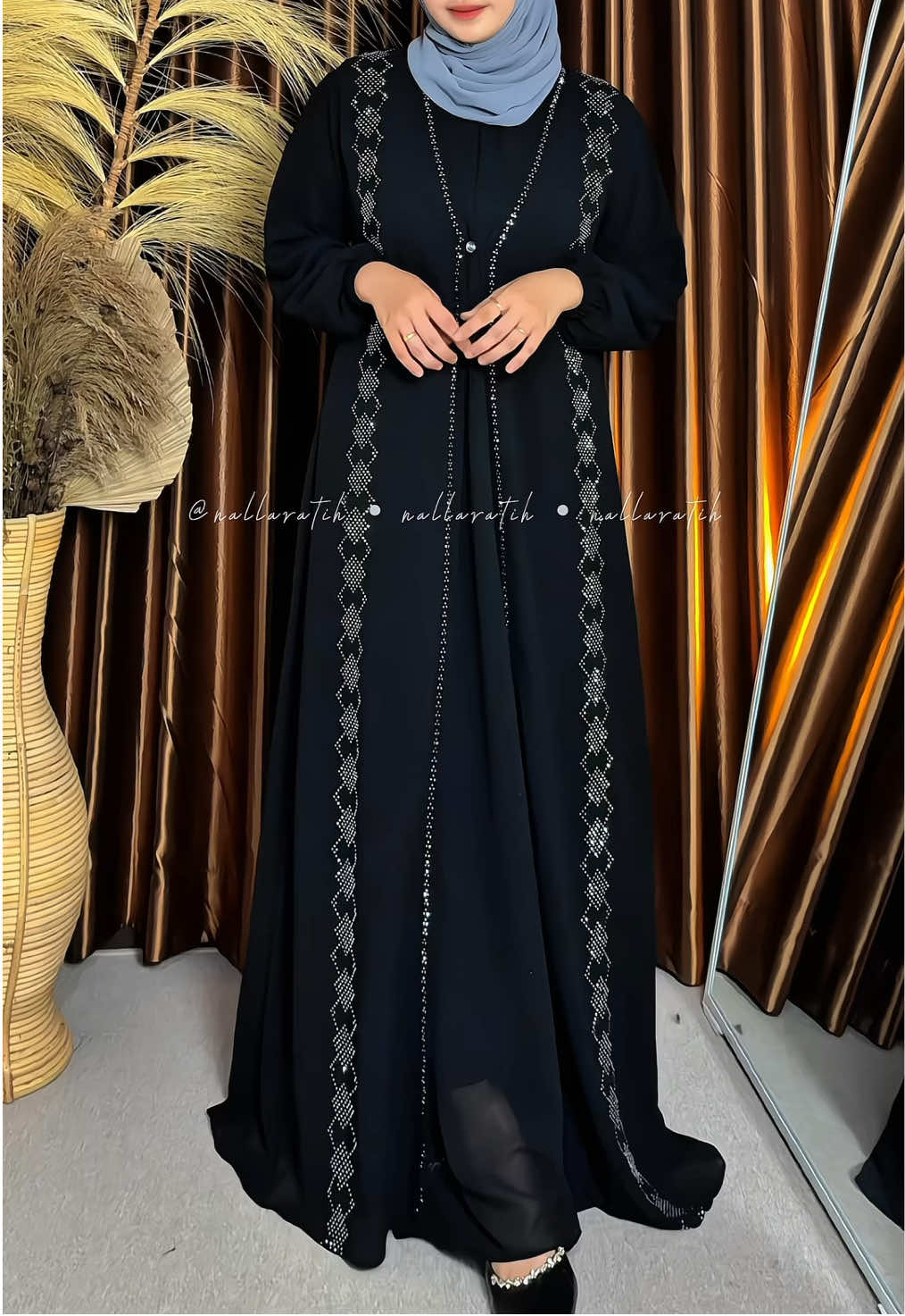 Cakep nihhh udah satu set sma outernya juga🖤 #gamis #gamislebaran #gamiscantik 