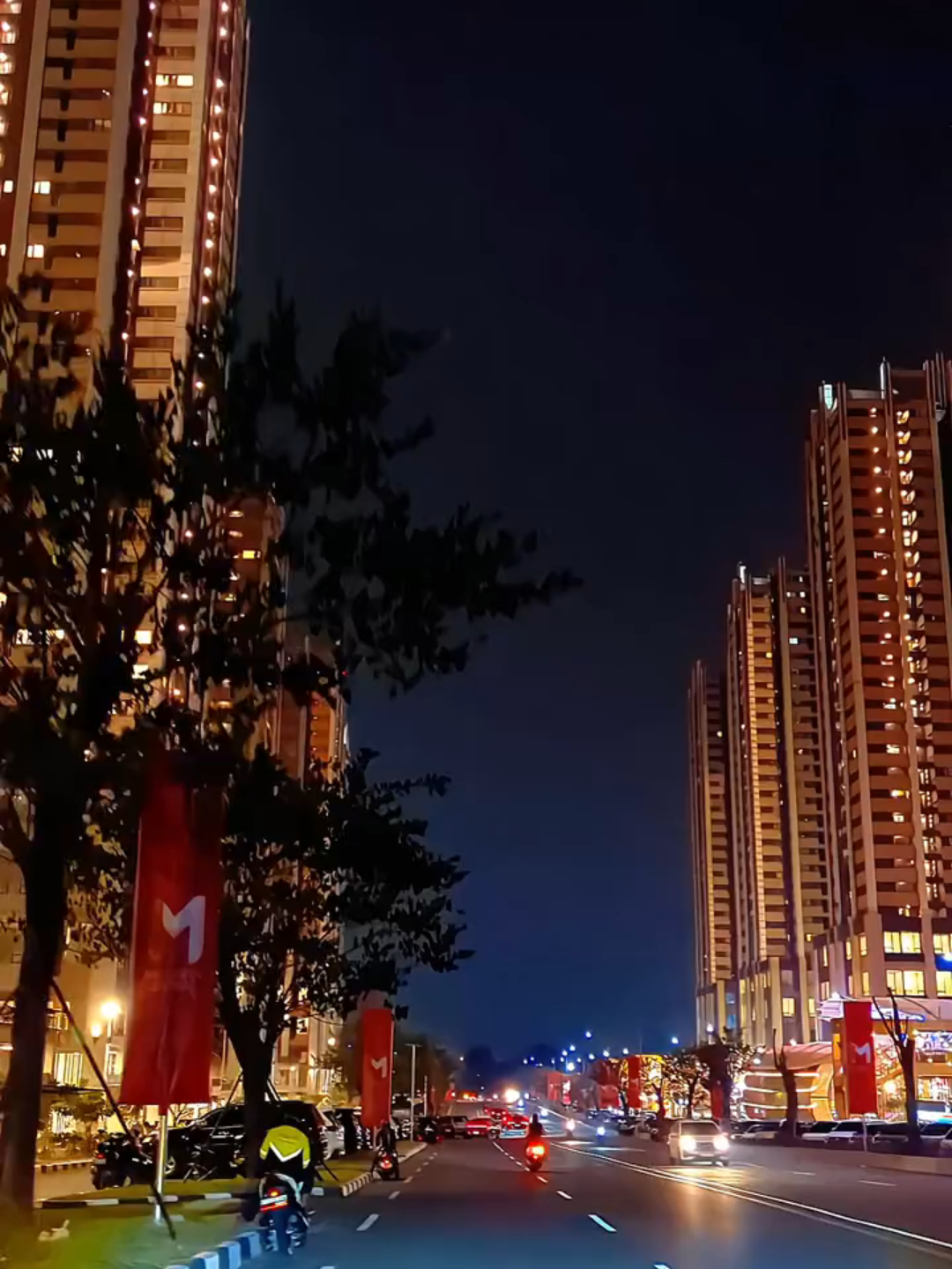 Original video by @zoomie77 📱 Google Pixel 7 Pro  🎥 Cinematic vidio @nalwavee  🔧 Cocok buat Story, Prank, Kata-kata  📥 Follow buat stok video original tiap hari #xyzbca #pixel7pro #mentahanvidio #mentahanvideo #mentahan