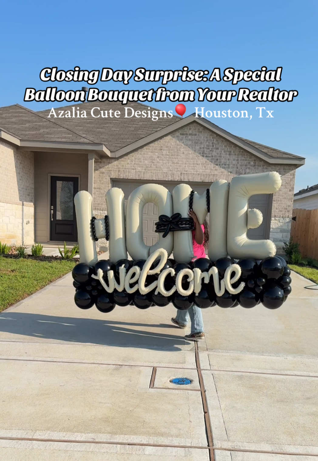 Congratulations to the new homeowners and to the amazing realtor Diana M Realtor on another successful closing! 🏡✨ Thank you for trusting us to be part of your special celebration🎈 📣 Realtors: Make your clients’ closing day extra special! DM us today to order a custom balloon bouquet 📍Houston, Tx and surrounding area  #balloonbouquet #houstonrealtors #closingday #houstonrealestate #balloons     