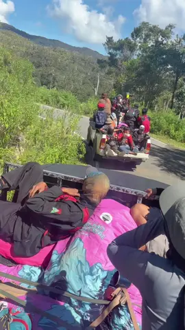 Expdc Kambuno 2950MDPL Sukses Misi Pembuatan Tugu Ketinggian Gn.Kambuno🔥🔥 #luwuutara #pendakisulawesiselatan #seko #pendakigunung #viral 