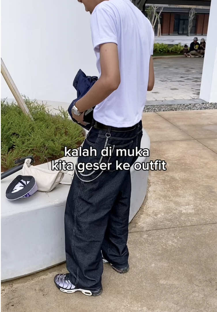 yg penting gaye dulu #streetwear #bangarul #outfitideas 
