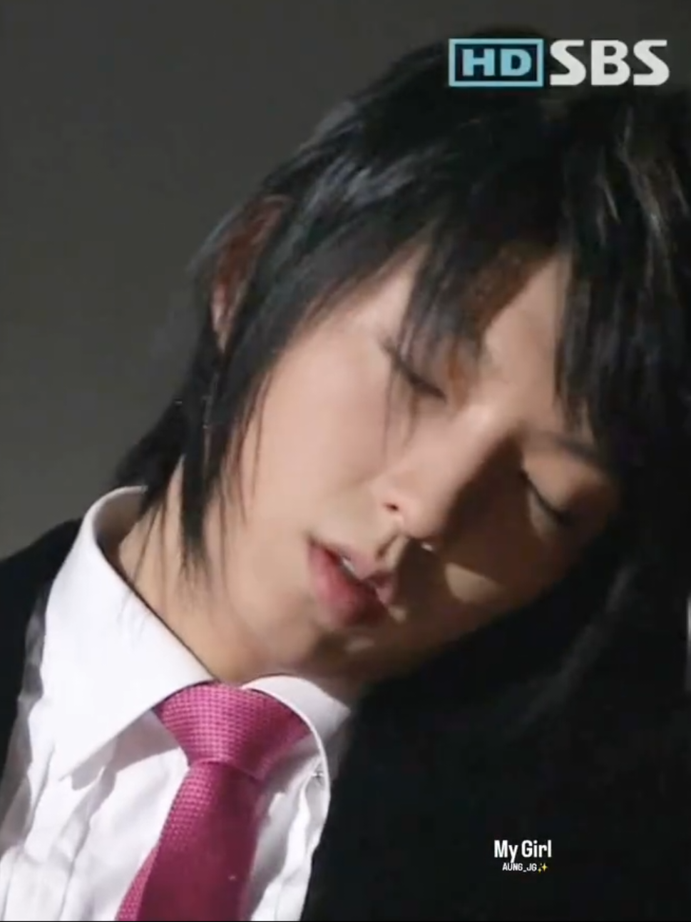 Joon Gi (23) - too cute! 💫😂😘 cr. 👉 #MyGirl (SBS, 2005) “Lee Joon-gi’s charming turn as Seo Jung-woo in My Girl (2005) — the role that won hearts and made history 💖” #이준기 #LeeJoonGi #อีจุนกิ  #イジュンギ 