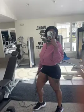 Building a STRONGER 💪🏾, rounder 🍑😋 one glute workout at a time #glutes #bblallegationsloading #gymgirlie #fyp 