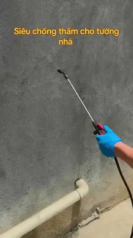 Test thử độ chống nước của tường nhà sau khi được phun bằng sản phẩm chống thấm Maxtec Liquid M900 #maxtecm900 #maxtecchongtham #chongthammaxtec #chongthamnguoc #chongthamtuong 